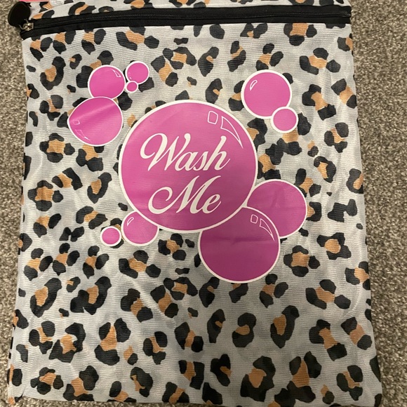 Laundry Bags - Picture 4 of 4